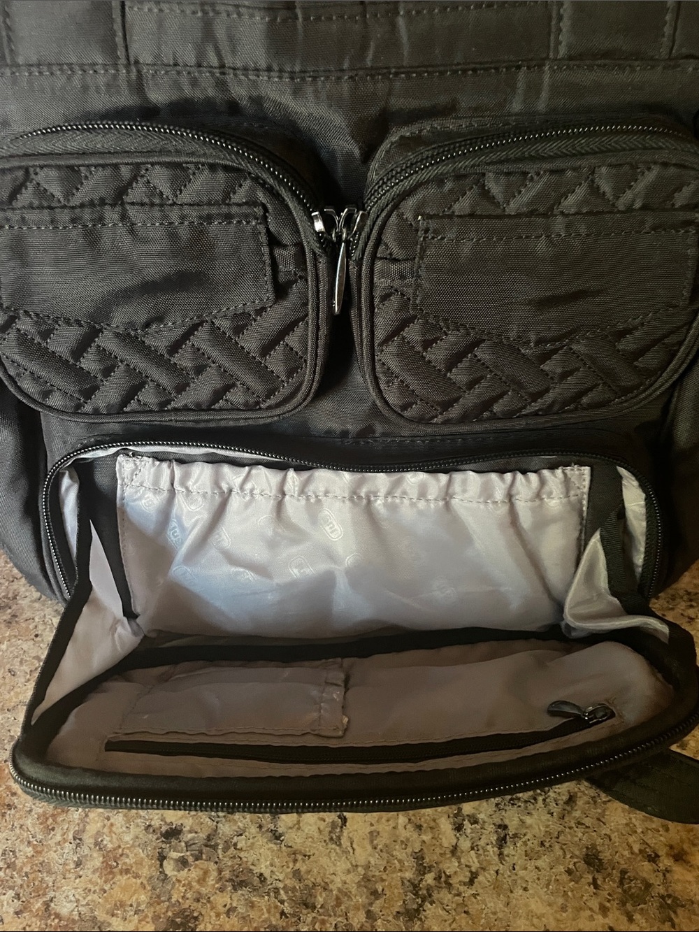 lug Black Quilted Multi-Pocket tote - Picture 5 of 7